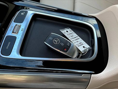 Used 2024 Mercedes-Benz GLA 250 4MATIC image 35