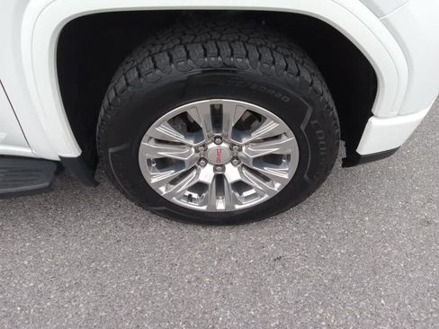Used 2022 GMC Sierra 1500 Denali AWD/4WD image 9