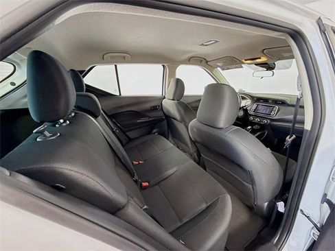 Certified 2025 Nissan Kicks Play S image 29