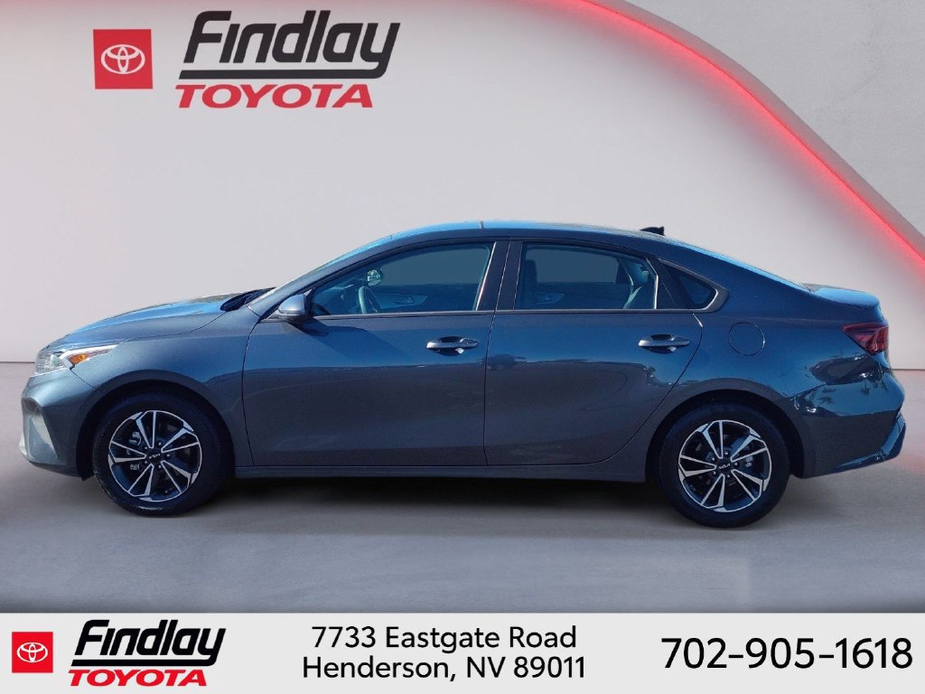 Used 2023 Kia Forte LXS FWD image 2