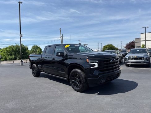 Used 2025 Chevrolet Silverado 1500 High Country w/ Midnight Edition AWD/4WD image 1