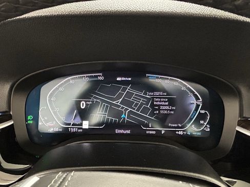 Used 2023 BMW 530e xDrive w/ Premium Package image 15