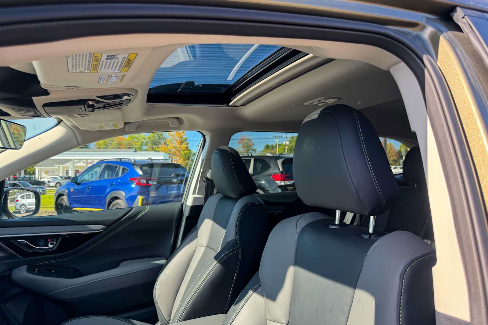 Certified 2025 Subaru Outback Onyx Edition AWD/4WD image 14