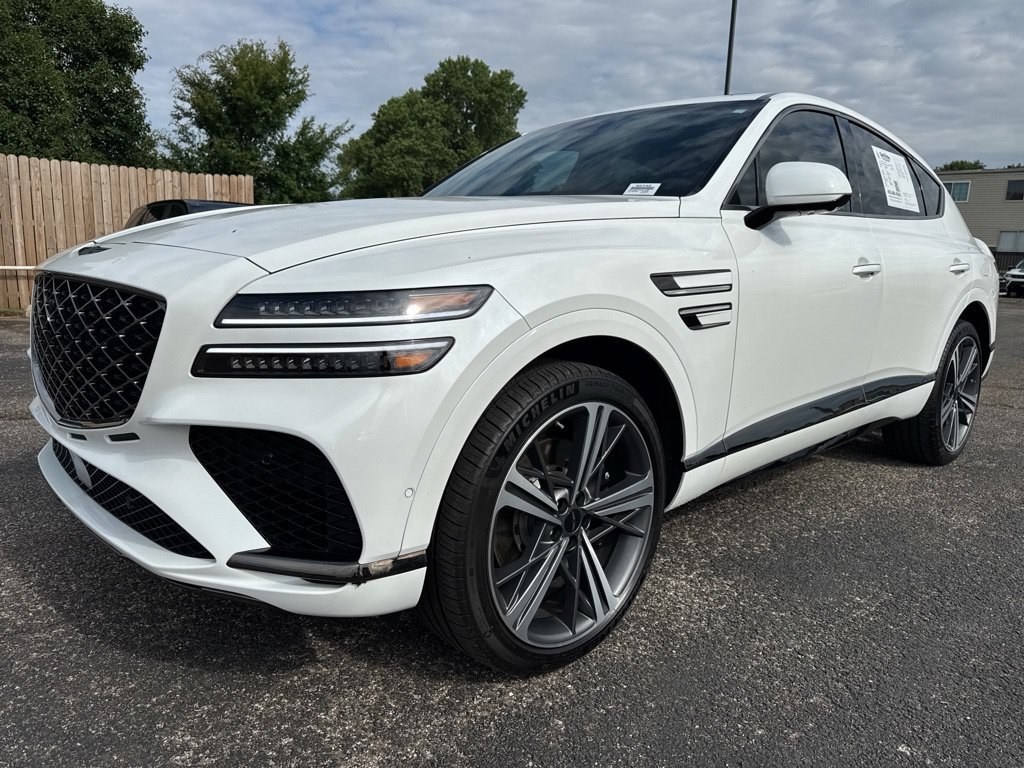 Used 2025 Genesis GV80 3.5T e-SC AWD/4WD image 3