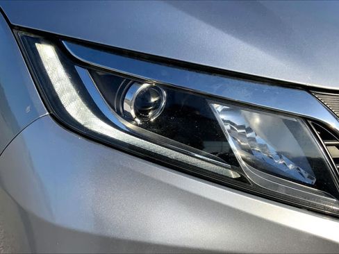 Used 2019 Honda Odyssey EX image 27