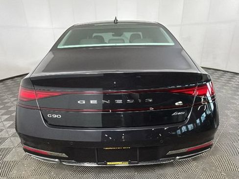 Used 2023 Genesis G90 3.5T AWD/4WD image 3