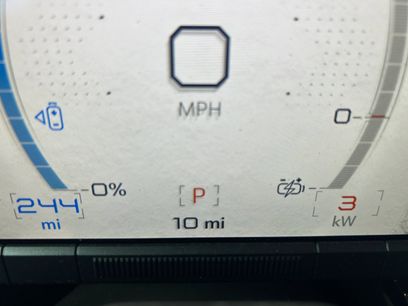 New 2025 GMC Hummer EV 2X w/ LPO, Sport Package