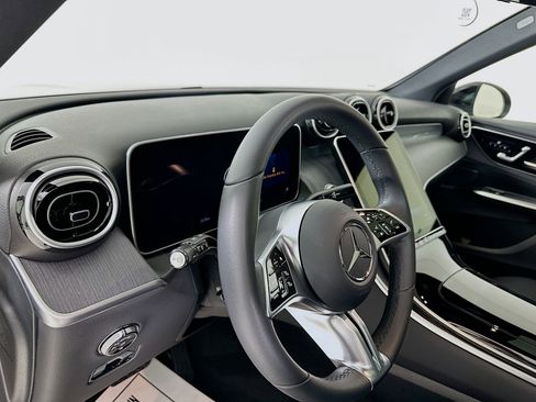 Used 2026 Mercedes-Benz GLC 300 image 10