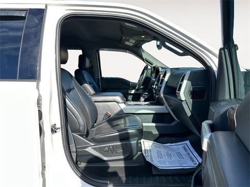 Used 2019 Ford F150 Lariat w/ Trailer Tow Package image 15