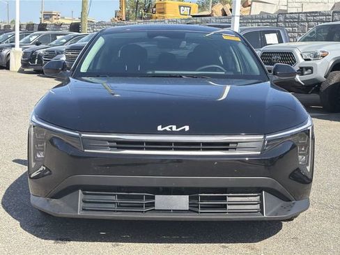 Certified 2025 Kia K4 LXS image 3