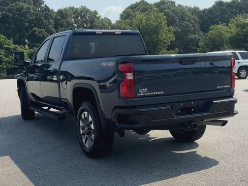 Certified 2022 Chevrolet Silverado 2500 Custom w/ Gooseneck/5TH Wheel Package AWD/4WD image 3