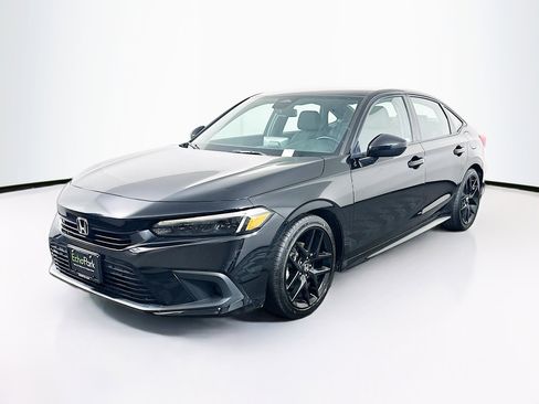 Used 2024 Honda Civic Sport image 3