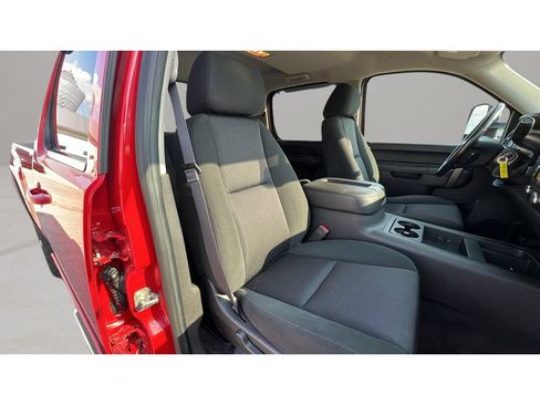 Certified 2014 Chevrolet Silverado 3500 LT w/ Interior Plus Package AWD/4WD image 32