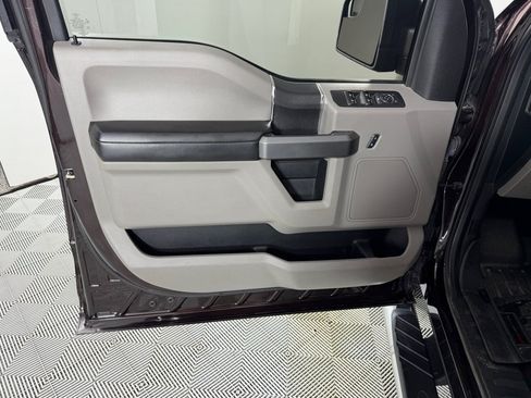 Used 2018 Ford F150 XLT AWD/4WD image 10
