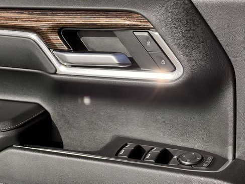 Used 2024 GMC Sierra 1500 Elevation w/ Elevation Premium Package image 28