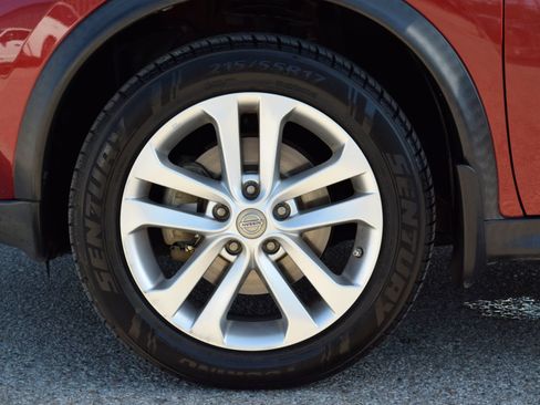 Used 2015 Nissan Juke S FWD image 24