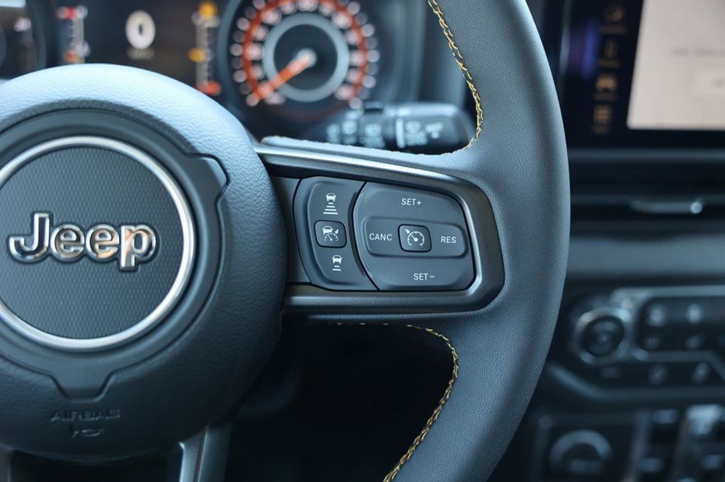 Used 2024 Jeep Wrangler Unlimited Sport AWD/4WD image 22