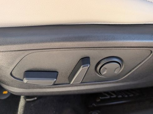 Used 2022 Hyundai Tucson SEL w/ Convenience + Premium Package image 10