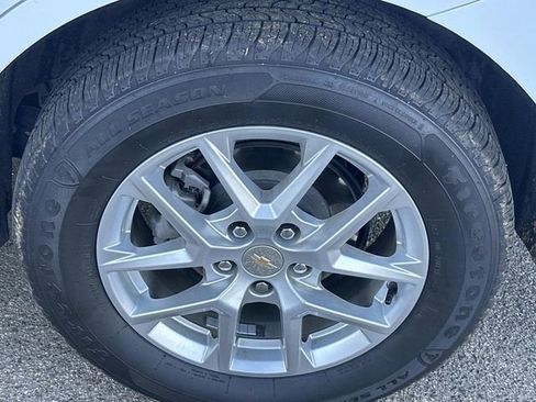 Used 2024 Chevrolet Equinox LS w/ Driver Confidence II Package image 15