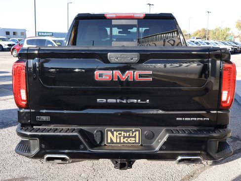 Used 2022 GMC Sierra 1500 Denali w/ Denali Premium Package image 5