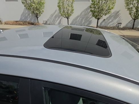 Used 2019 Hyundai Elantra Value Edition FWD image 16