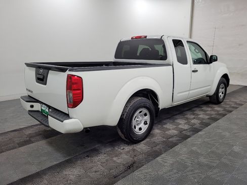 Used 2019 Nissan Frontier S image 10