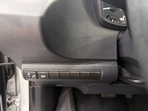 Used 2024 Toyota Corolla LE w/ LE Convenience Package FWD image 30