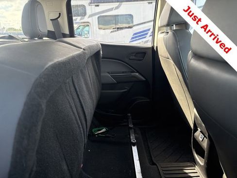Used 2019 Chevrolet Colorado W/T image 13