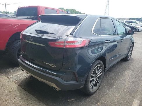 Used 2019 Ford Edge Titanium w/ Equipment Group 301A AWD/4WD image 4