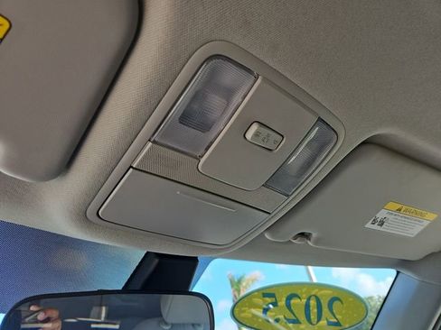 Certified 2025 Kia Soul LX w/ LX Technology Package FWD image 26