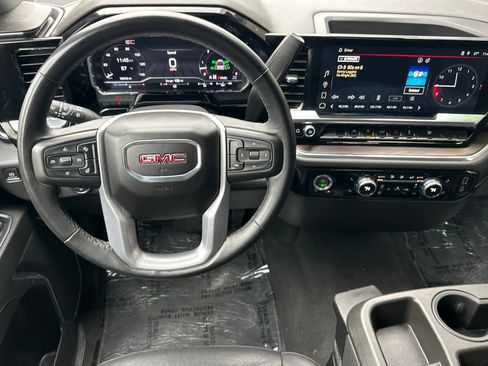 Used 2024 GMC Sierra 1500 SLT image 14