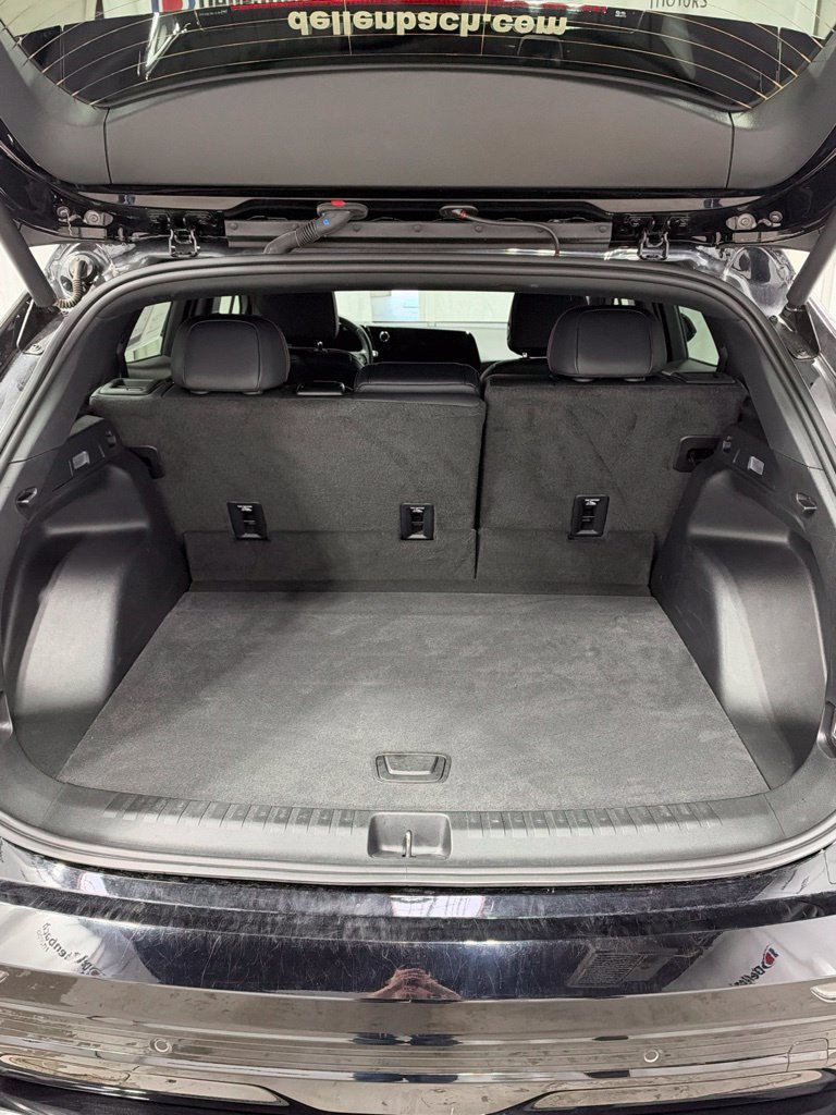 Used 2024 Chevrolet Equinox EV RS AWD/4WD image 16