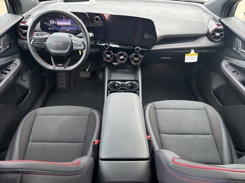 New 2025 Chevrolet Blazer EV RS image 18