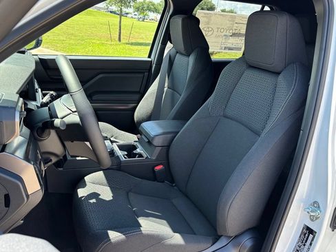 New 2026 Toyota 4Runner SR5 RWD image 12