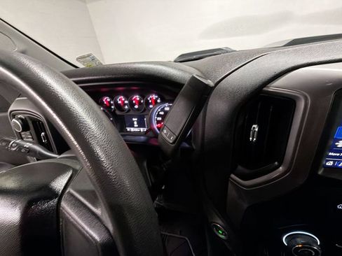 Used 2023 Chevrolet Silverado 1500 Custom Trail Boss AWD/4WD image 15