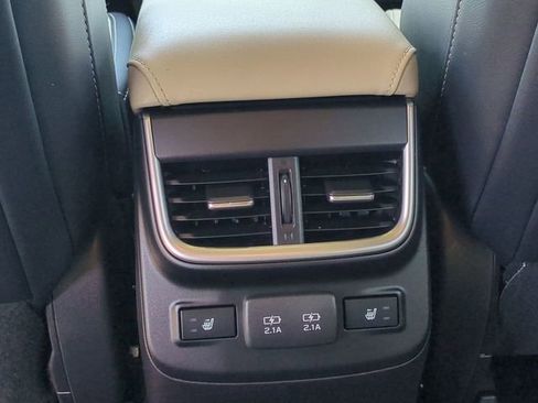 Used 2022 Subaru Outback Limited AWD/4WD image 31