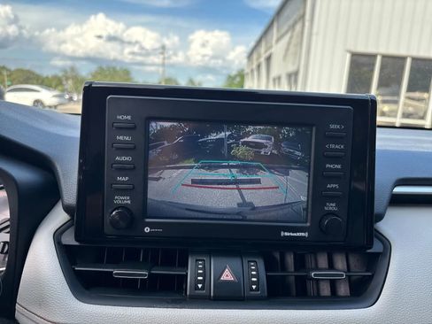 Used 2022 Toyota RAV4 XLE Premium FWD image 21