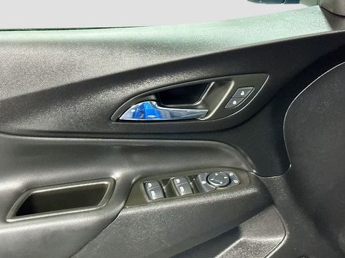 Used 2024 Chevrolet Equinox LT image 16