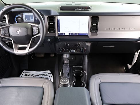 Used 2023 Ford Bronco Outer Banks AWD/4WD image 12