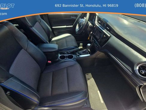 Used 2017 Toyota Corolla SE FWD image 10