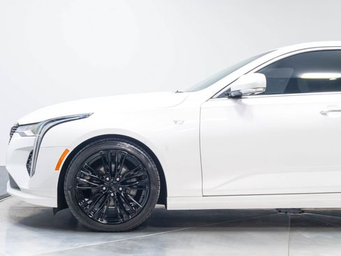 Used 2020 Cadillac CT4 Premium Luxury RWD image 15