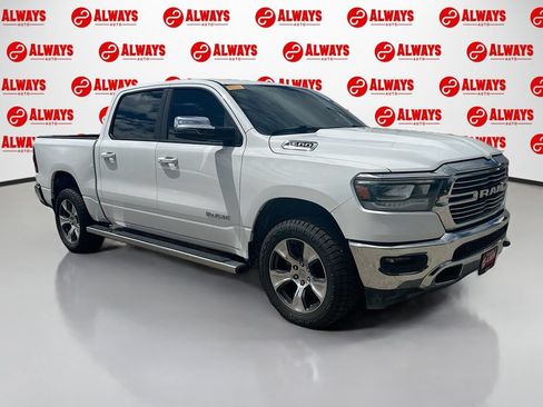 Used 2023 RAM 1500 Laramie AWD/4WD image 3