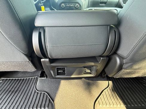 Used 2020 Chevrolet Silverado 1500 Custom Trail Boss w/ Custom Convenience Package AWD/4WD image 22