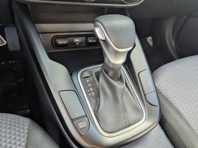 Used 2025 Kia Soul LX w/ LX Technology Package FWD image 26