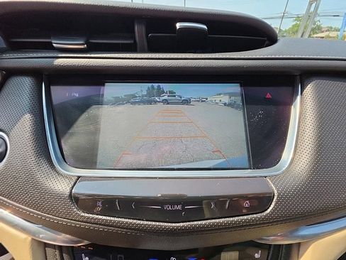 Used 2017 Cadillac XT5 Premium Luxury AWD/4WD image 18
