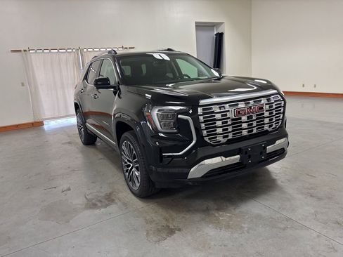 New 2026 GMC Terrain Denali AWD/4WD image 2