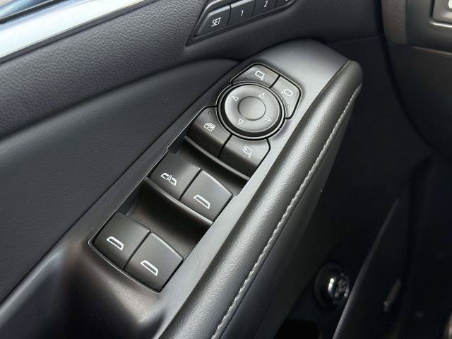 Used 2021 Buick Enclave Avenir w/ Avenir Technology Package AWD/4WD image 21