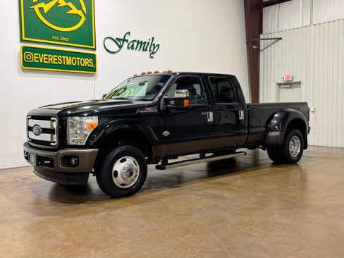 Used 2015 Ford F350 King Ranch AWD/4WD image 3