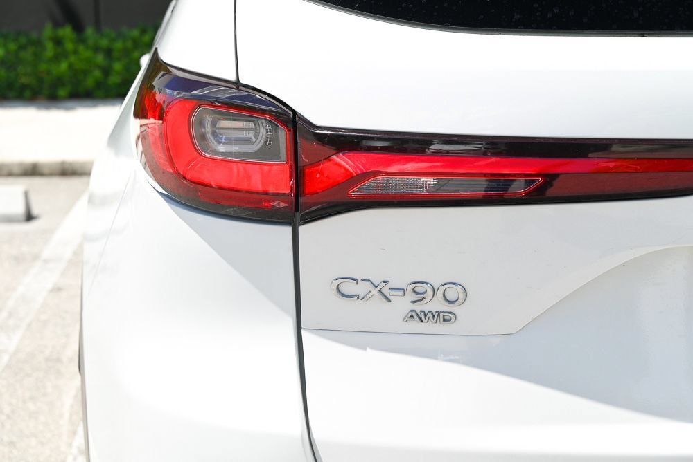 Used 2024 MAZDA CX-90 3.3 Turbo w/ Select Package AWD/4WD image 4