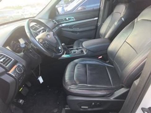 Used 2019 Ford Explorer Sport w/ Equipment Group 401A AWD/4WD image 5